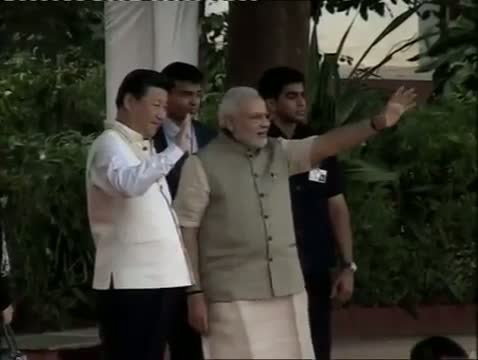 Watch Chinese President Xi Jinping and PM Modi visit Sabarmati Ashram Video
