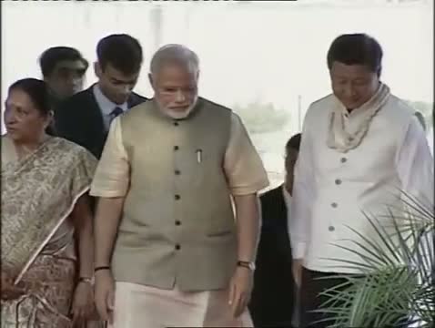 Watch PM Modi and Chinese President visit Sabarmati Ashram Video