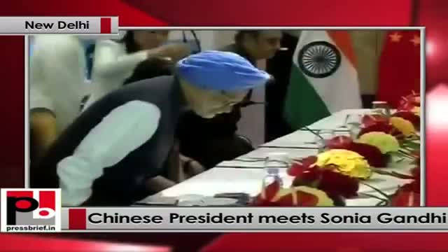 Watch Chinese President Xi Jinping meets Sonia Gandhi, Manmohan Singh Video