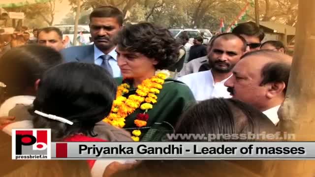Watch Charismatic Congress campaigner Priyanka Gandhi Vadra easily connects with people Video