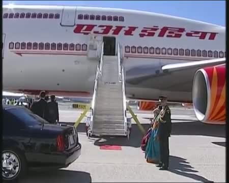 Watch Prime Minister Narendra Modi arrives at New York Video