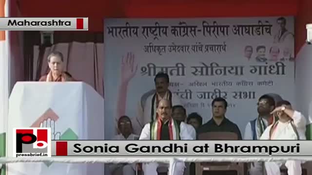 Watch Sonia Gandhi speaks at Congress poll rally at Bhrampuri, Maharashtra Video