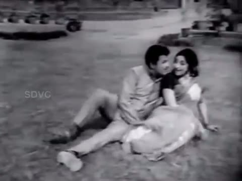 Watch Kalyana Ramanukku - Jaishankar, Lakshmi - Maanavan - Tamil Romantic Song Video