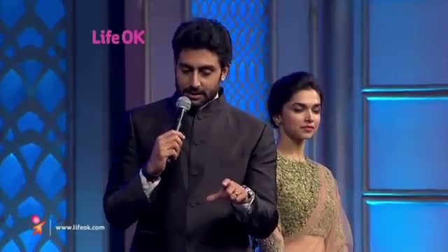 Watch Shah Rukh Khan & Deepika talk about their favourite fire cracker! Video