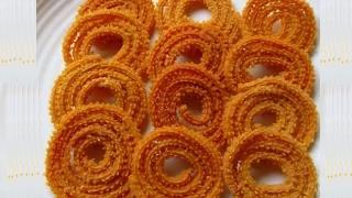 Watch Recipe For Bhajanichi Chakli - Diwali Special - Indian Snack Video
