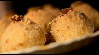 Watch Best Traditional Rava/ Sooji (Semolina) Ladoo By Archana (Diwali Special) Video