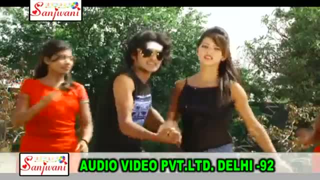Watch Toro se jyada tor mammy mein dum ba | Sonu Tiwari | 2014 New Hot Bhojpuri Song Video