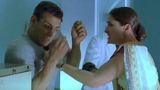 Watch Kareena Kapoor slaps Salman Khan - Kyoki Video