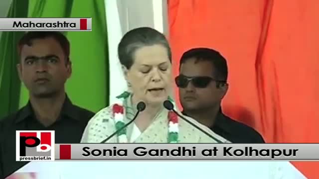 Watch Sonia Gandhi addresses poll rally at Kolhapur in Maharashtra, takes on BJP, Shiv Sena, NCP Video
