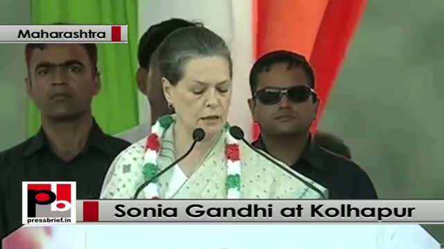 Watch Sonia Gandhi targets Modi govt while addressing a Congress rally at Kolhapur, Maharashtra Video