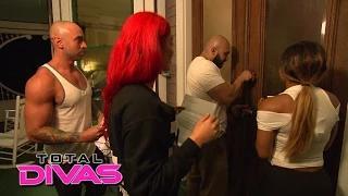 Watch The Divas check into a scary hotel: WWE Total Divas: Oct. 19, 2014 Video