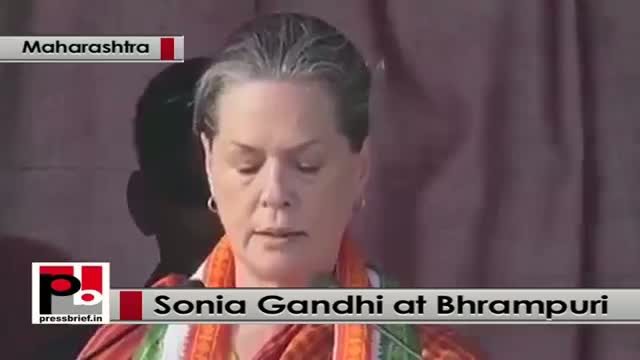 Watch Sonia Gandhi at Brahmapuri, Maharashtra: BJP taking credit for Congress' achievements Video