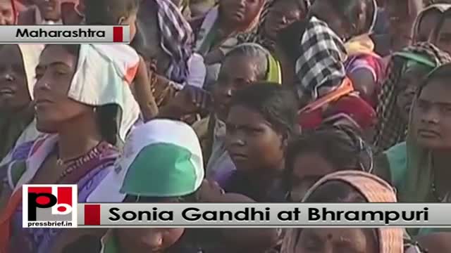Watch Sonia Gandhi at Brahmapuri, Maharashtra: BJP not focussing on development Video