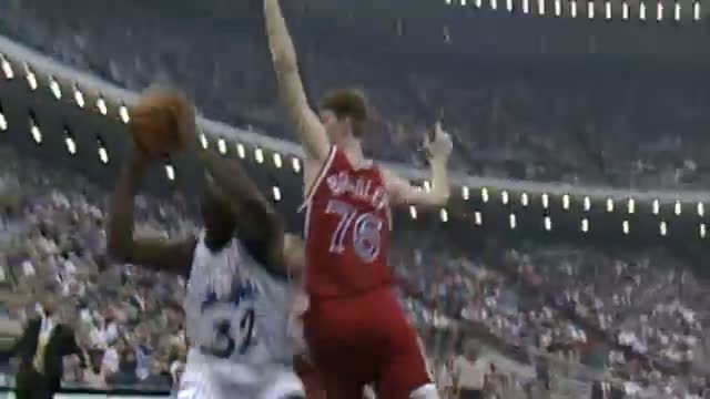 Watch NBA: Shaq Attacks For 30 Against the 76ers in '94-'95 Home Opener - League Pass Look Back Video