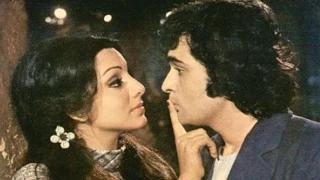 Watch Love Story - Rishi Kapoor & Neetu Singh Video