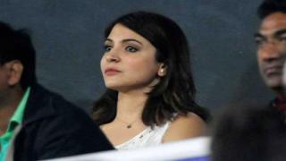 Watch Virat Kohli Blows Anushka Sharma a Kiss After Breaking Record Video