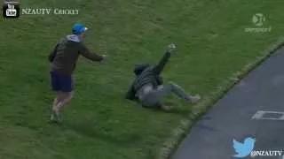 Watch Unbelievable Cricket Crowd Catch - Spectator Wins $5000 Video