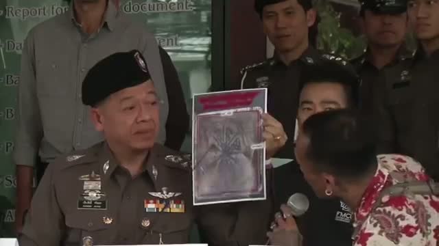 Watch US Tourist Questioned for Shipping Body Parts Video
