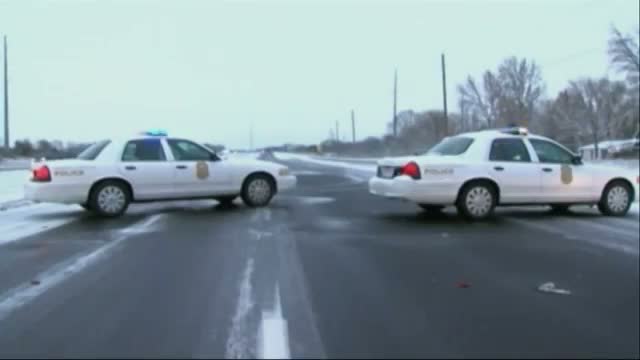Watch Crashes Block I-74 Near Indianapolis Video