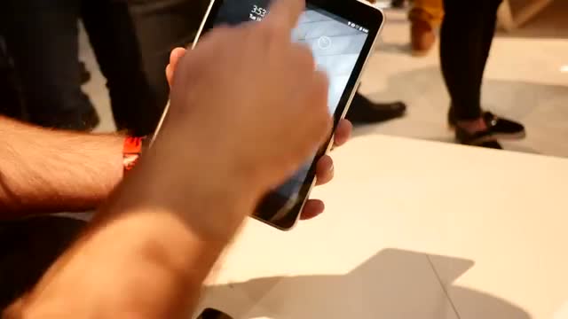 Watch Nokia N1 Tabet Hands On [4K English] Video