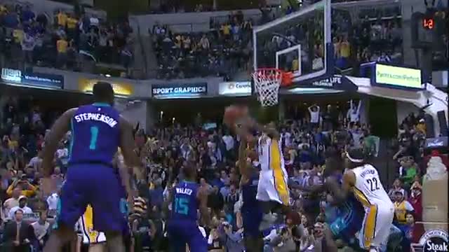 Watch NBA: Solomon Hill Sinks the Game-Winning Putback - Taco Bell Buzzer Beater Video