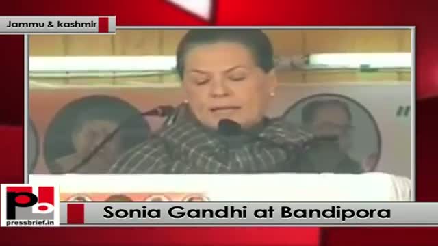 Watch Sonia Gandhi addresses rally at Bandipora, J&K: Congress does not believe in divisive politics Video