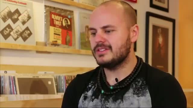 Watch Guitarist Parlays YouTube Success to Stage Video