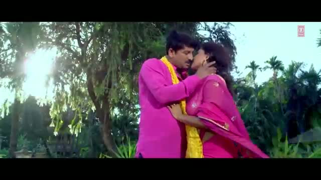 Watch Mann Bhayeel Paagal - New Bhojpuri Video Song | Feat.Manoj Tiwari & $exy Rinku Ghosh Video