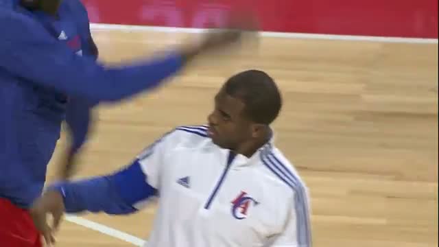 Watch NBA: Chris Paul Pays Tribute to a Brave Family Video