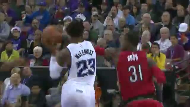 Watch NBA: Ben McLemore's Monster Jam Puts Amir Johnson on a Poster Video