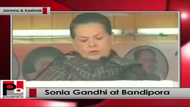 Watch Sonia Gandhi addresses rally in Bandipora, J&K; strikes chord with people Video