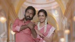 Watch Kodaiyila (Full Video Tamil Song) - Cuckoo - Santhosh Narayanan Video