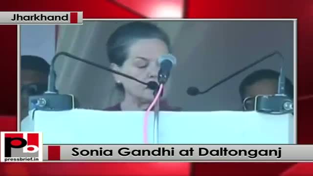 Watch Sonia Gandhi at Daltonganj, Jharkhand; slams BJP, Modi govt Video