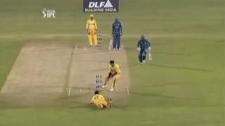Watch Top 5 Funniest Moments in Cricket History Ever ! Video