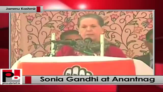 Watch J&K polls - At Anantnag, Sonia Gandhi urges people to support Congress Video