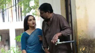 Watch Manjadikunnil (Official Full Tamil Song) - NagaraVaridhi NaduvilNjan Video