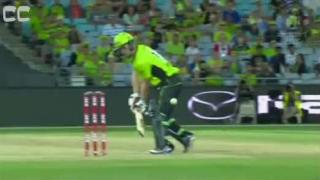 Watch Eoin Morgan Incredible Shot vs. Brisbane Heat - Big Bash 2014 Video Video