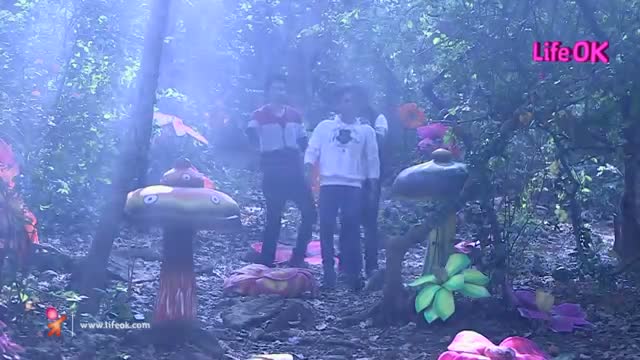 Watch SuperCops vs Supervillains - Creature series - 28th December 2014 : Ep 56 Video Video