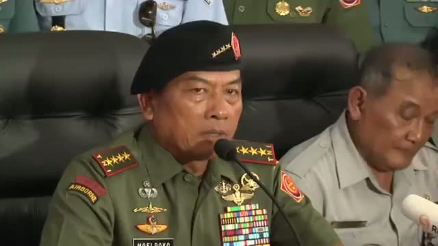 Watch Officials Locate Black Box From AirAsia Crash Video Video