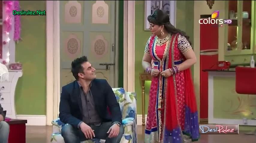 Watch Comedy Nights With Kapil - Team of upcoming movie "Dolly Ki Doli" - Sonam Kapoor, Arbaaz Khan and Malaika Arora Khan - 18th January 2015 - Part 2/4 Video