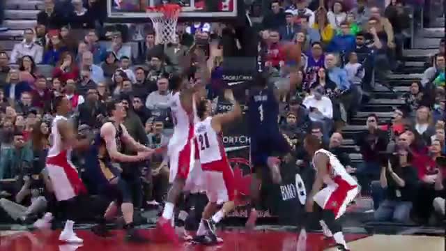 Watch NBA: Tyreke Evans Hits Driving Game-Winner with 1.6 Seconds Left Video