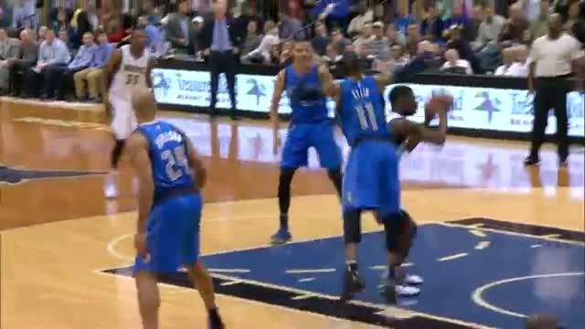 Watch NBA: Andrew Wiggins Spins in the Lane for the Smash Video