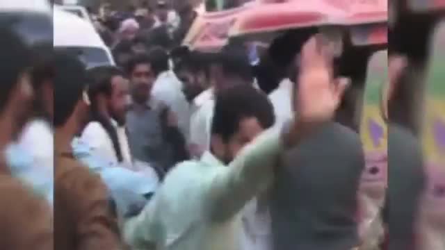 Watch 35 Dead After Pakistan Mosque Bombing Video Video