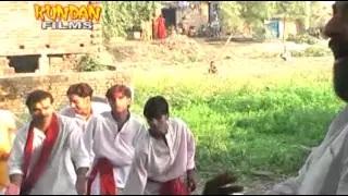 Watch Thokta Budhawa Kapar - New Bhojpuri Hot Song | Jitender Lal Yadev Video