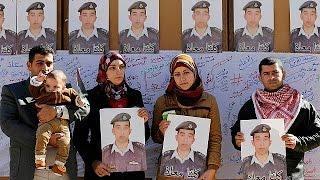 Watch New ISIL video purports to show death of Jordanian pilot Video