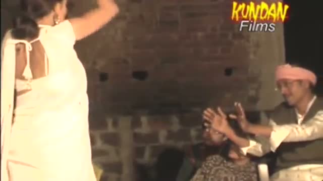 Watch Chulha Na Fukae Humse - New Bhojpuri Hot Song | Jaiki Raja Video