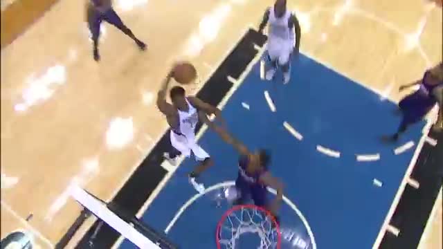 Watch NBA: Andrew Wiggins Drives in for the One-Handed Smash Video