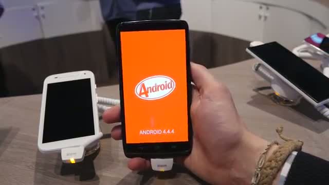 Watch Motorola Droid Turbo, primeras impresiones MWC 2015 Video