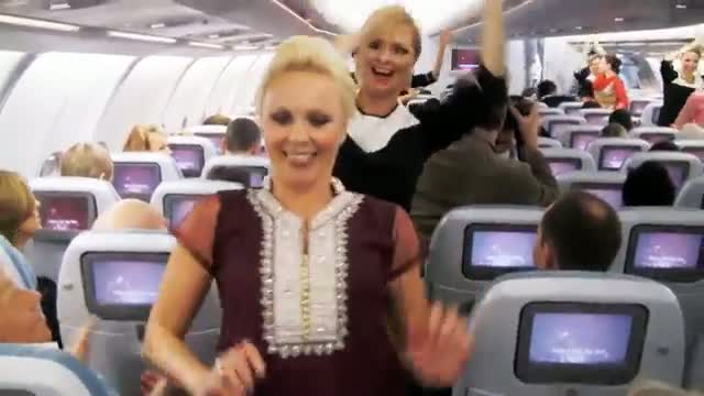 Watch Surprise Dance on Finnair Flight to celebrate India's Republic Day Video
