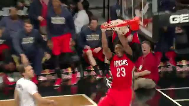 Watch NBA: Tuesday Night's Best Alley-Oop Throwdowns Video